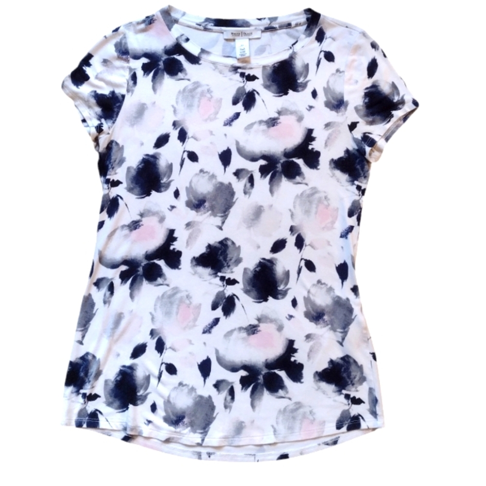 Vera Wang Fine Knit Tshirt Size XS